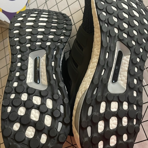 Adidas ultraboost running shoes, new, men’s size 11 - Picture 6 of 11